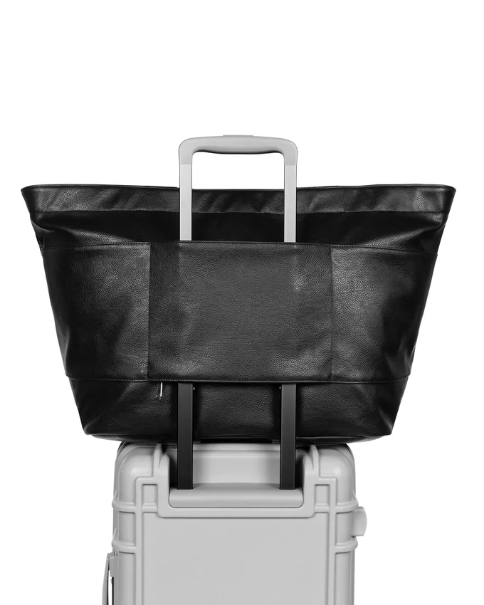 EGON TOTE LARGE EN SIMILICUIR